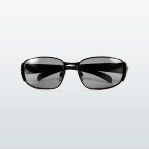 Carrera-man-woman-glass